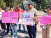 Padres protestan en el IMSS contra cierre de guardería en Coatepec