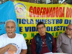 Jubilados reanudan plantones en Xalapa por falta de seguro de vida