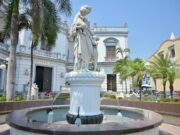 Rescata alcaldesa de Veracruz fuentes emblemáticas del Centro Histórico